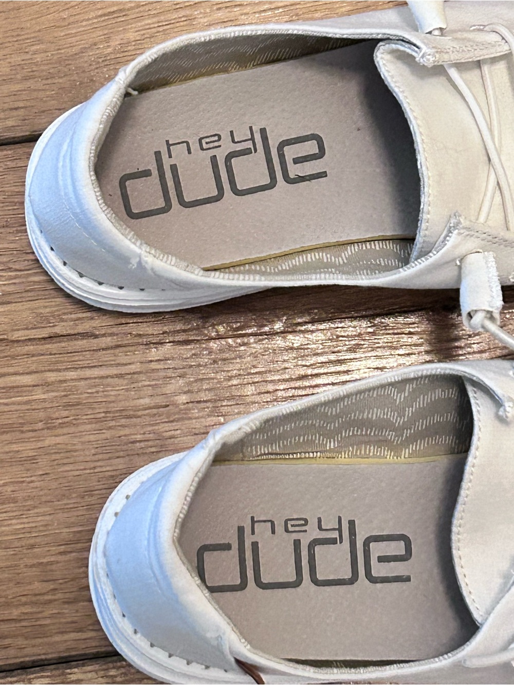 Hey Dudes Wendy Chambray White Canvas Slip-On Shoes Women’s Sz 10 - Picture 8 of 12